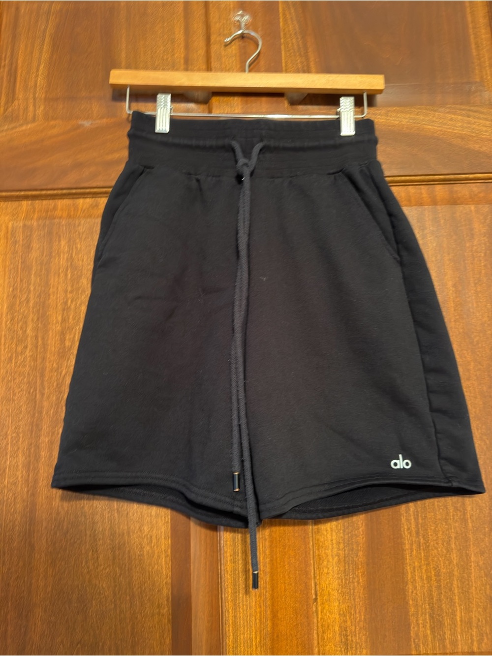 ALO Yoga Chill Black Athletic Shorts XS